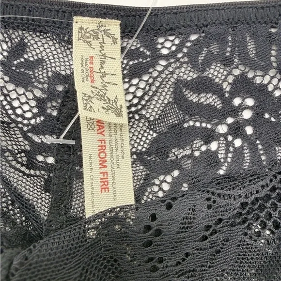 Intimately Free People Last Dance Lace Brief Sz L Black - Picture 6 of 6
